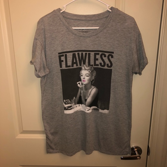 Marilyn Monroe Tops - Flawless Marilyn Monroe t-shirt